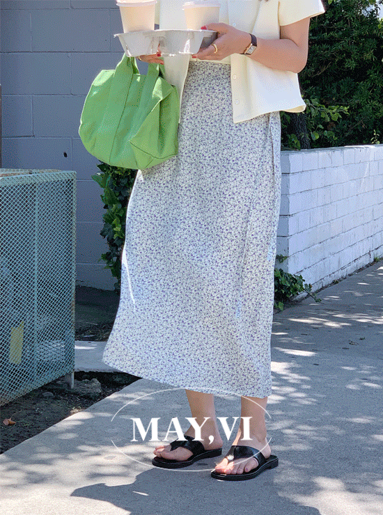 [Mayvi] Jemm flower skirt (2 color)